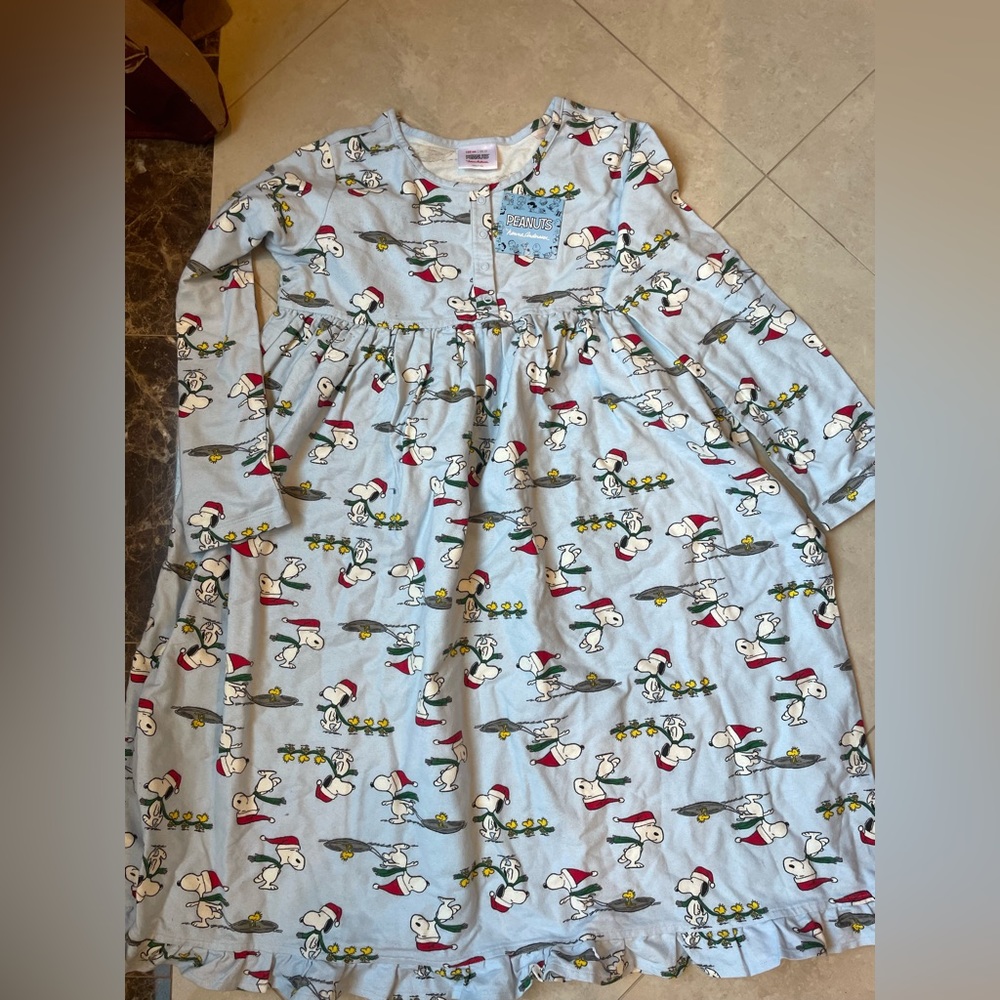 Snoopy/peanuts girls dress